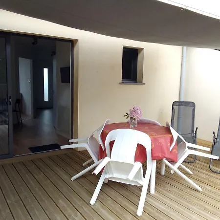 Au Refuge Des Farfas Апартаменты *