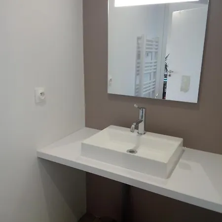 Au Refuge Des Farfas Apartment