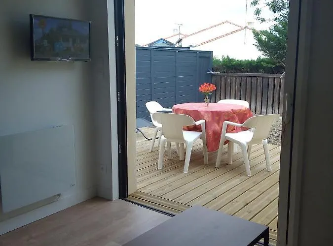 Au Refuge Des Farfas